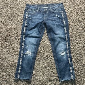 Vigoss Women's Distressed Blue Jeans with White Embroidery Size 29